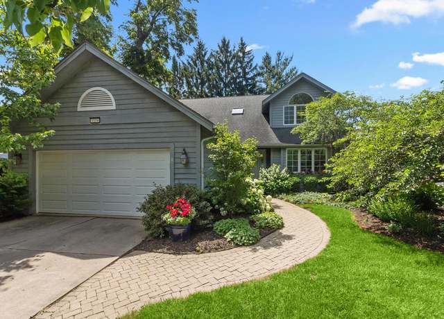 Property at 1554 Orchard Ln, Lake Geneva, WI 53147, 3 beds, 3 baths