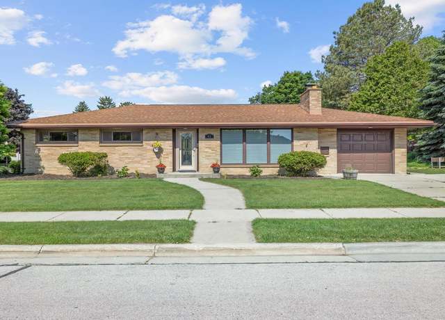Property at 43 Oak St, Sheboygan Falls, WI 53085, 3 beds, 2 baths