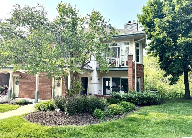 Property at 18920 Toldt Woods Dr #10, Brookfield, WI 53045, 2 beds, 2 baths