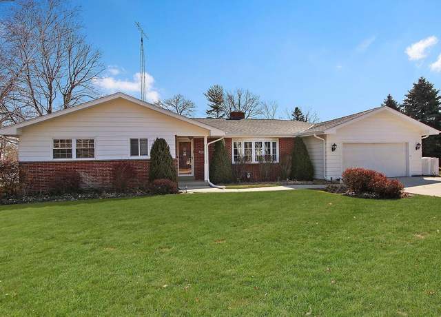 Property at 9303 11th Ave, Pleasant Prairie, WI 53158, 3 beds, 1.5 baths