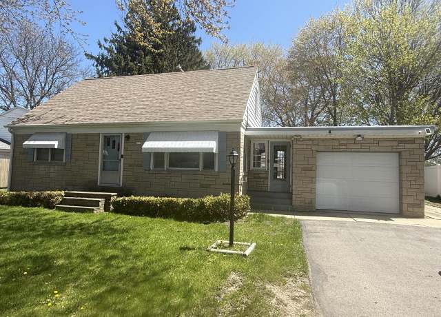 Property at 137 S Green Bay Rd, Mount Pleasant, WI 53406, 3 beds, 1 bath