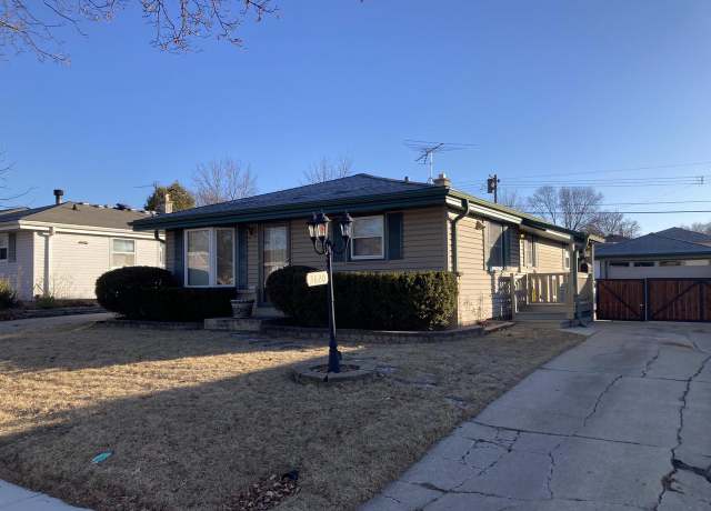 Property at 3620 S 95th St, Milwaukee, WI 53228, 3 beds, 2 baths