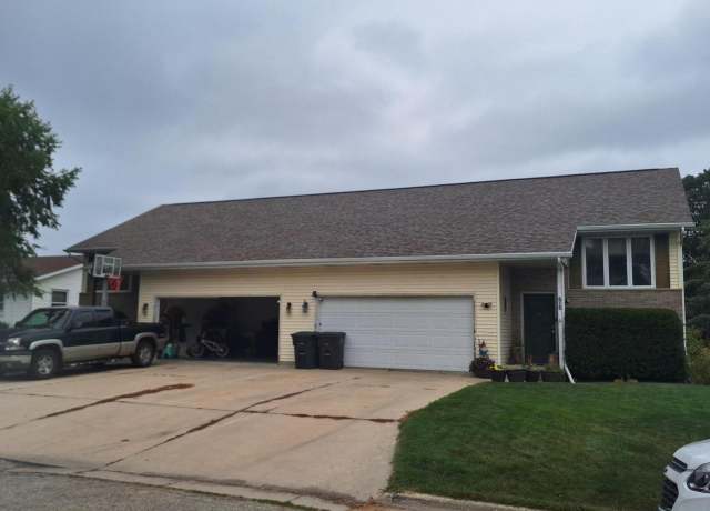 Property at 515 Bayfield Dr #519, Jefferson, WI 53549, 6 beds, 4 baths