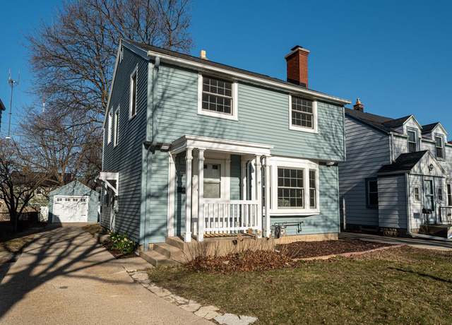 Property at 4453 N Morris Blvd, Shorewood, WI 53211, 3 beds, 1.5 baths