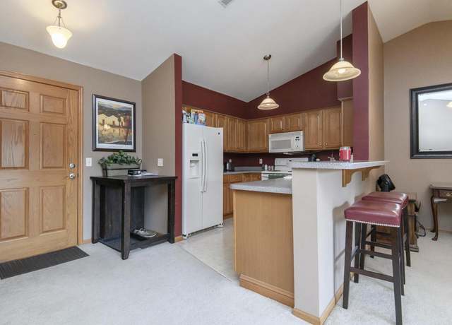 Property at 520 Windstone Dr #301, Hartland, WI 53029, 2 beds, 2 baths