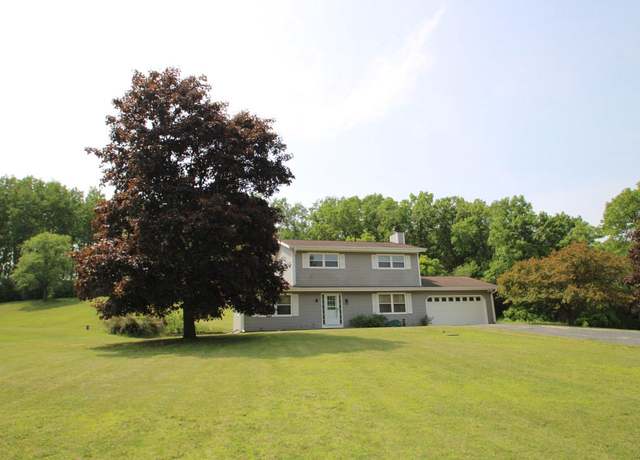Property at S72W30811 Kettle Ridge Dr, Mukwonago, WI 53149, 3 beds, 1.5 baths