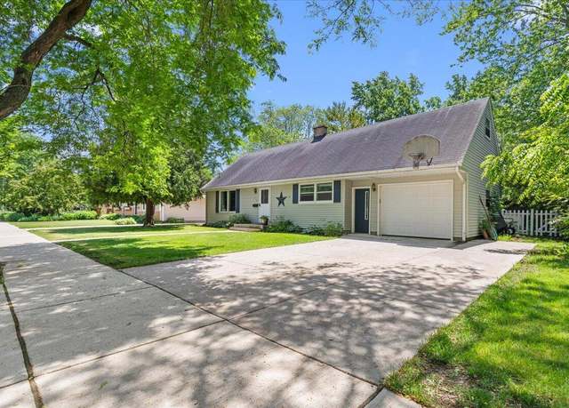 Property at 419 W Monroe St, Port Washington, WI 53074, 4 beds, 2 baths