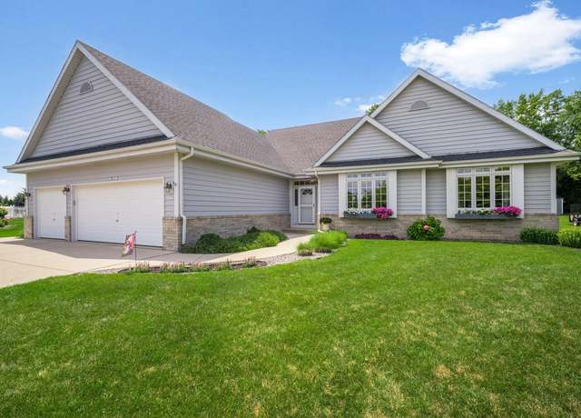 Property at W134N6811 Wild Rose Ct, Menomonee Falls, WI 53051, 4 beds, 3 baths