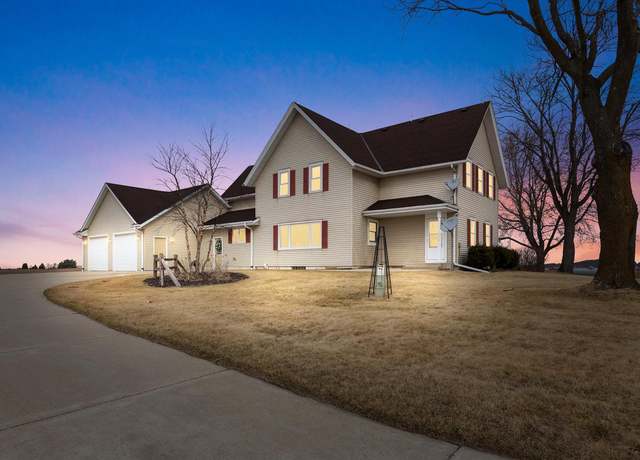 Property at 2721 Powder Hill Rd, Slinger, WI 53086, 4 beds, 2 baths