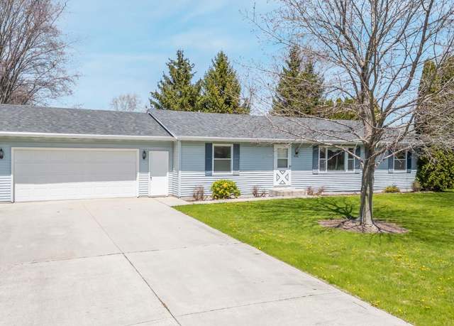 Property at 5104 Koechel Ct, Sheboygan, WI 53083, 3 beds, 2 baths