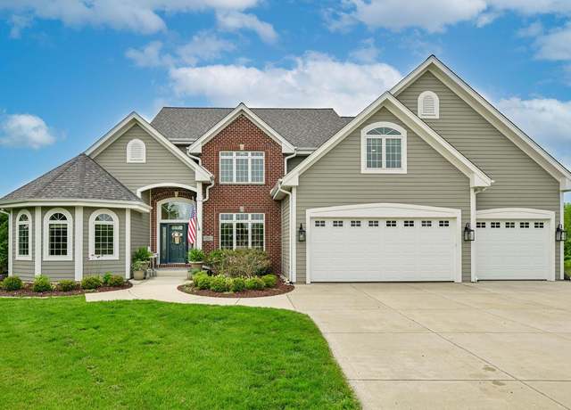 Property at 13345 N Laurel Ln, Mequon, WI 53097, 4 beds, 4 baths