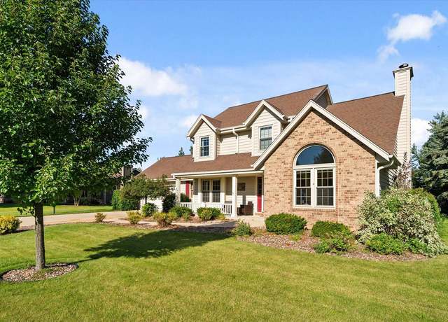 Property at W144N10832 Lincoln Dr, Germantown, WI 53022, 3 beds, 2.5 baths