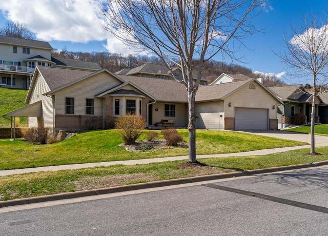 Property at 853 Aspen Valley Dr, Onalaska, WI 54650, 5 beds, 3 baths