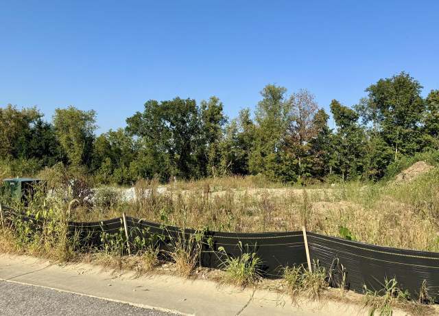 Property at S54W25436 Pebble Brook Ct, Waukesha, WI 53189