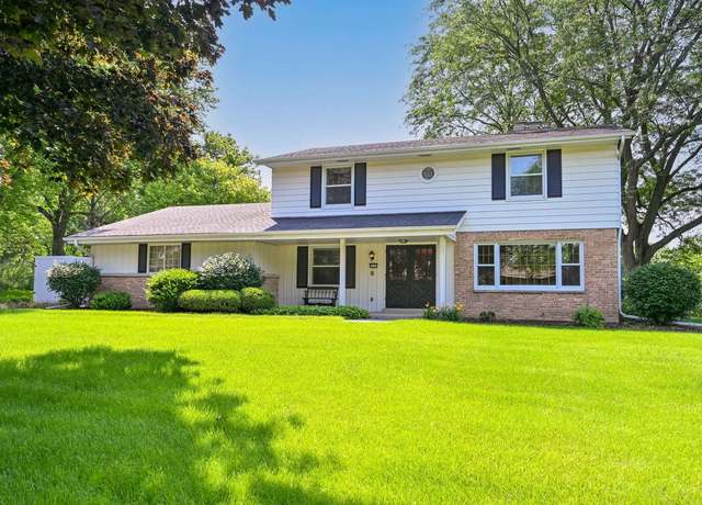 Property at 8081 Fielding Ln, Greendale, WI 53129, 3 beds, 2.5 baths
