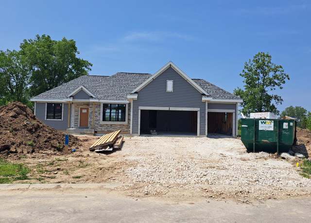 Property at W251N2371 Valleyview Cir, Pewaukee, WI 53072, 3 beds, 2 baths