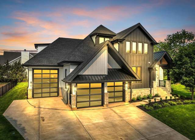 Property at 525 Maple St #7, Lake Geneva, WI 53147, 5 beds, 5.5 baths