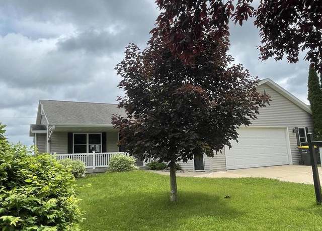 Property at 315 Nicholas St, Tomah, WI 54660, 5 beds, 3 baths