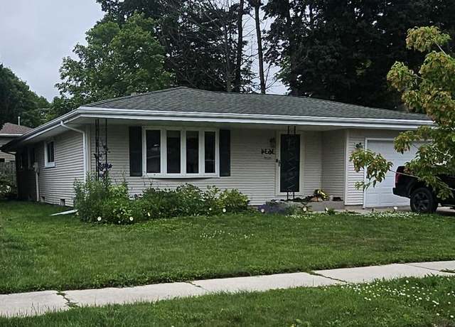 Property at 3634 S 17th Pl, Sheboygan, WI 53081, 4 beds, 2.5 baths