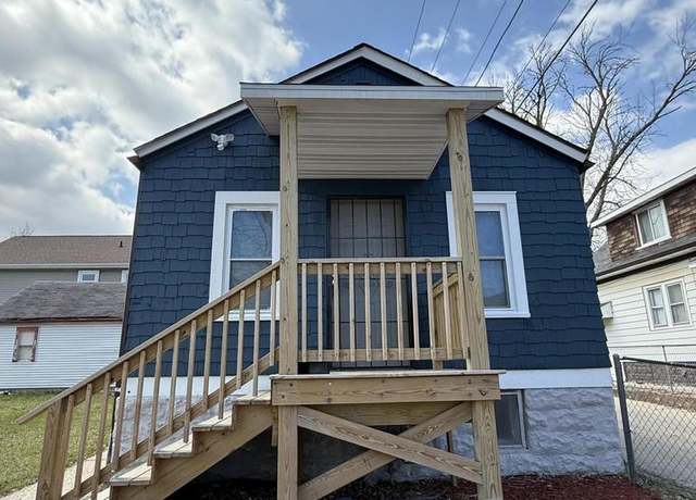 Property at 4813 N 36th St, Milwaukee, WI 53209, 2 beds, 1 bath