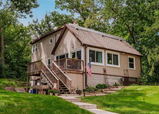 Property at 34115 Grand Blvd, Burlington, WI 53105, 4 beds, 1 bath