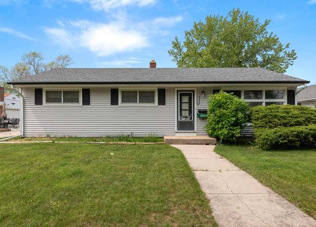 Property at 2506 W Whitaker Ave, Milwaukee, WI 53221, 3 beds, 1 bath