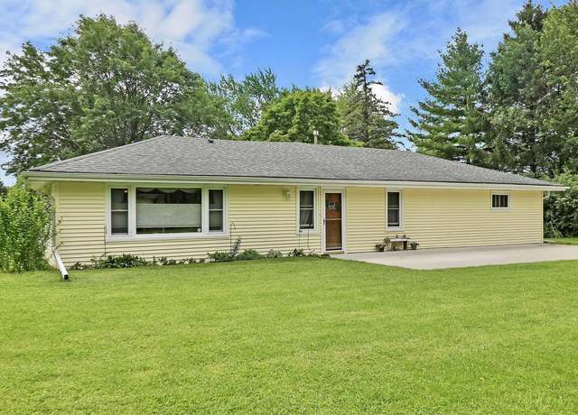 Property at 9707 Wilmot Rd, Pleasant Prairie, WI 53158, 3 beds, 2 baths