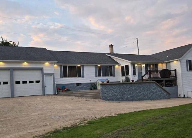 Property at N5689 N Astor Rd, Iron Ridge, WI 53035, 4 beds, 3 baths
