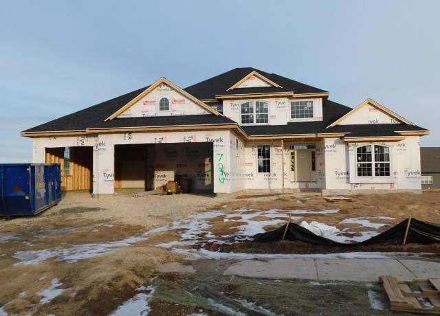 Property at 720 N Sparrow Way, Grafton, WI 53024, 4 beds, 2.5 baths