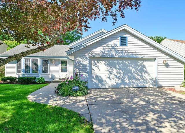 Property at 1272 River Park Circle East Cir, Mukwonago, WI 53149, 4 beds, 2 baths
