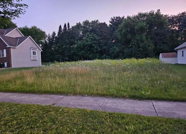Property at 1503 Red Oak Dr Lot 33, Hartford, WI 53027