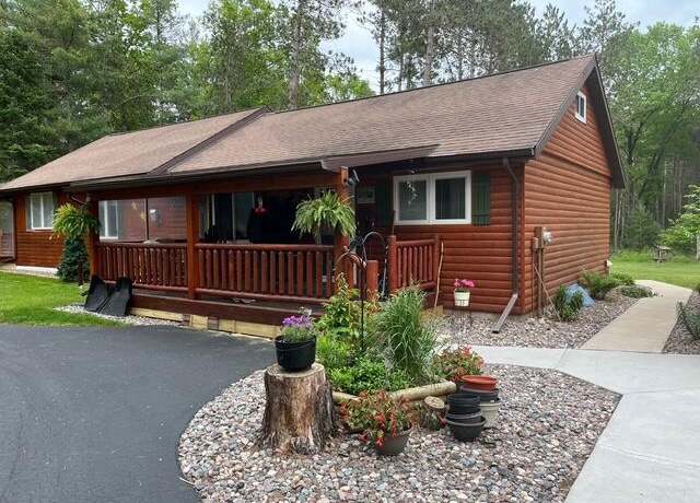Property at 15310 County Rd W, Crivitz, WI 54114, 3 beds, 2 baths