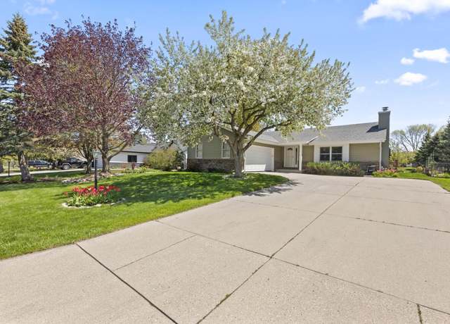 Property at W163N10554 Ridgeview Ln, Germantown, WI 53022, 3 beds, 2.5 baths