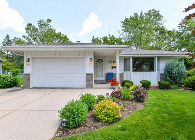 Property at W182N8964 Princeway, Menomonee Falls, WI 53051, 3 beds, 2 baths