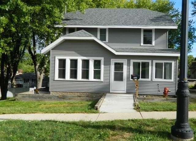 Property at 311 W Racine St, Jefferson, WI 53549, 4 beds, 2 baths