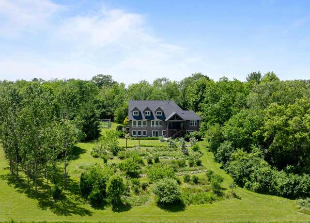 Property at 2541 South Rd, Burlington, WI 53105, 5 beds, 3.5 baths