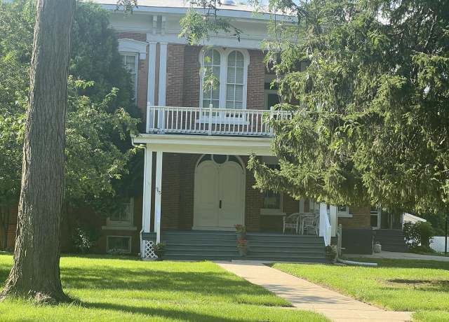 Property at 965 Racine St, Delavan, WI 53115, 8 beds, 6.5 baths