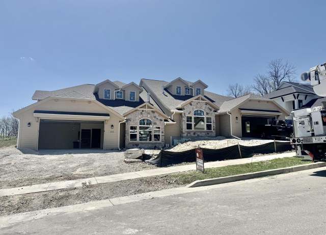 Property at 3531 Hawthorn Hill Dr, Waukesha, WI 53189, 3 beds, 2.5 baths