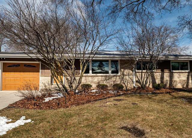 Property at 10832 W Derby Ave, Wauwatosa, WI 53225, 3 beds, 1.5 baths