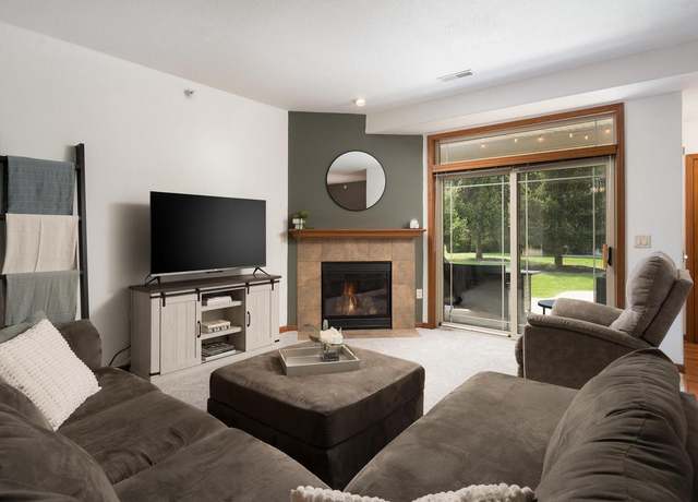 Property at 105 N 73rd St, Milwaukee, WI 53213, 2 beds, 2 baths