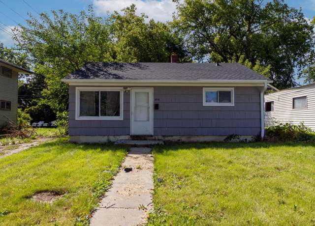 Property at 5713 N 61st St, Milwaukee, WI 53218, 2 beds, 1 bath