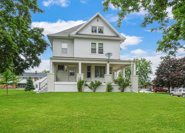 Property at 1010 Main St, Lomira, WI 53048, 5 beds, 2 baths