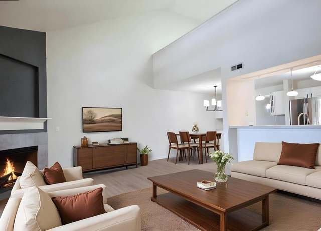 Property at 1339 Hillwood Blvd Unit D, Pewaukee, WI 53072, 3 beds, 2 baths