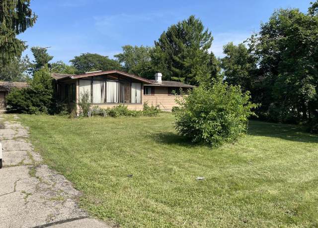 Property at 8751 368th Ave, Burlington, WI 53105, 3 beds, 1.5 baths