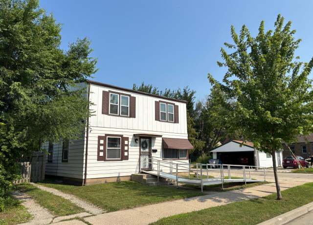 Property at 4322 N 30th St, Milwaukee, WI 53216, 3 beds, 1 bath