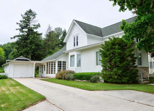 Property at 509 Western Ave, Plymouth, WI 53073, 4 beds, 2 baths