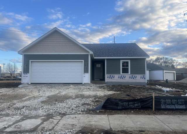 Property at 3909 67th St, Kenosha, WI 53140, 3 beds, 2 baths