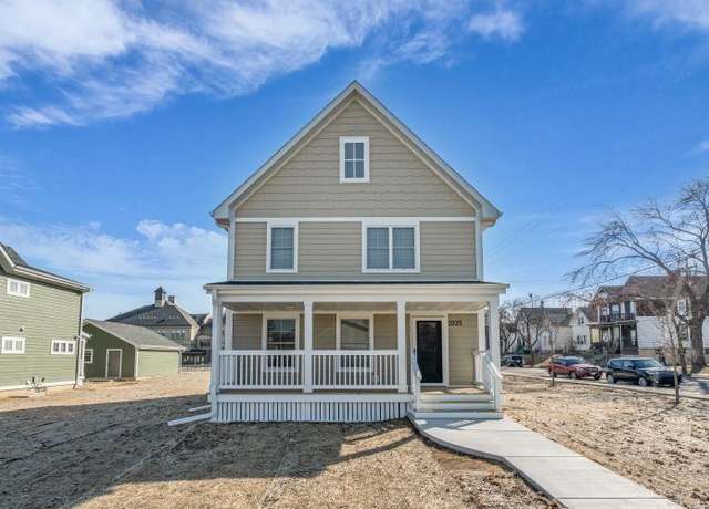 Property at 2025 W Vliet St, Milwaukee, WI 53205, 3 beds, 2.5 baths