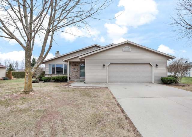 Property at 3358 Kimberly Cir, Manitowoc, WI 54220, 3 beds, 2 baths