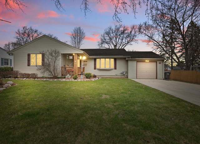 Property at 612 Rohda Dr, Waterford, WI 53185, 3 beds, 2 baths